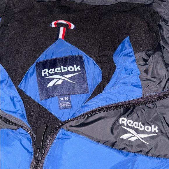 Reebok Northern Night Hooded Insulated Puffer Jacker - Picture 3 of 4